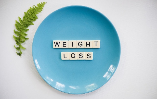 Natural Weight Loss in a Month: Proven Tips for Success